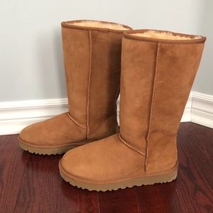 UGG tall classic suede tan camel boots 7   *WORN 1x*